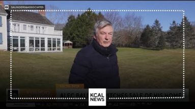 Alec 1st Earl Baldwin of Bewdley pitches his dwelling on the market in the Hamptons